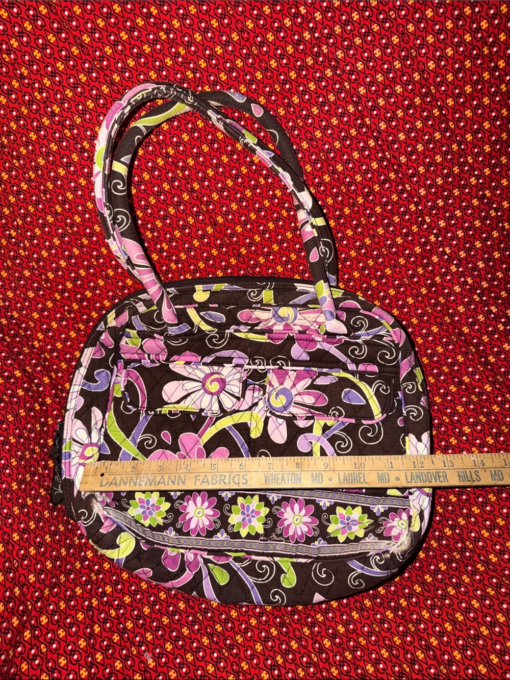 Vera Bradley Floral Pattern Quilted handbag in Brown and Pink